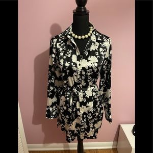 Very cute long shirt / dress you can wear it with tights